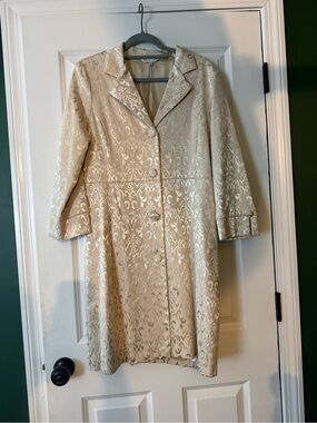 JohnPaulRichard Cream Brocade Jacket with Subtle Pattern